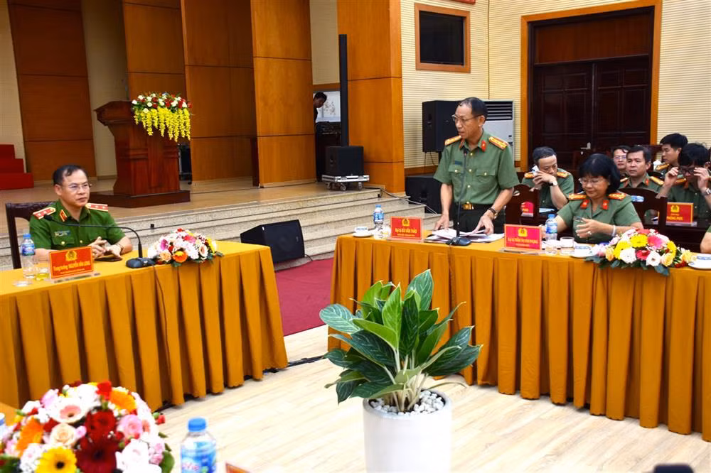 Deputy Minister Nguyen Van Long inspects Ba Ria-Vung Tau Provincial Police Department's work -2