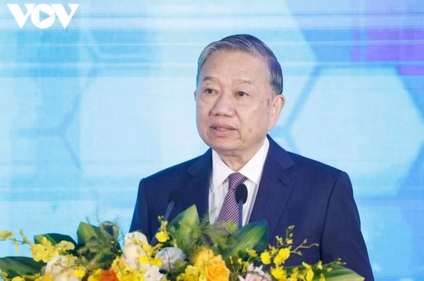 Party chief attends groundbreaking of elderly healthcare complex in Hanoi -0