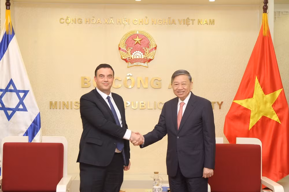 Minister of Public Security receives outgoing Israeli Ambassador -0
