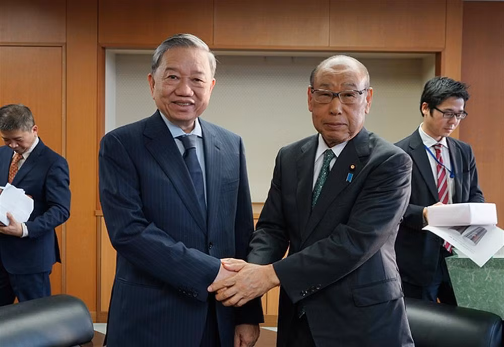 Minister To Lam meets high-ranking Japanese officials -0