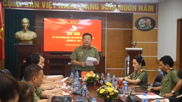 Outstanding broadcasts win 13th Public Security Television and Radio Festival ảnh 5