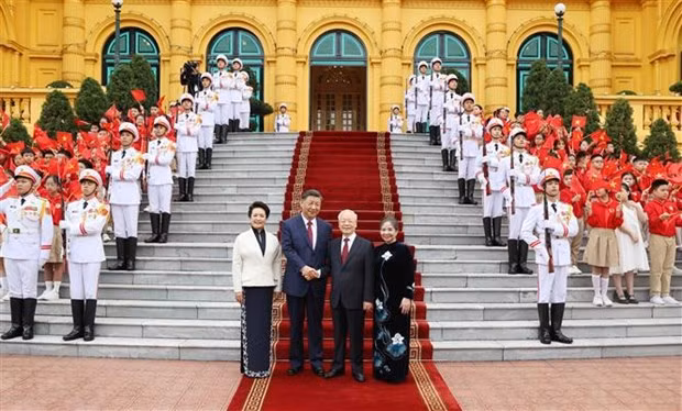 Party General Secretary hosts welcome ceremony for Chinese Party, State leader -0