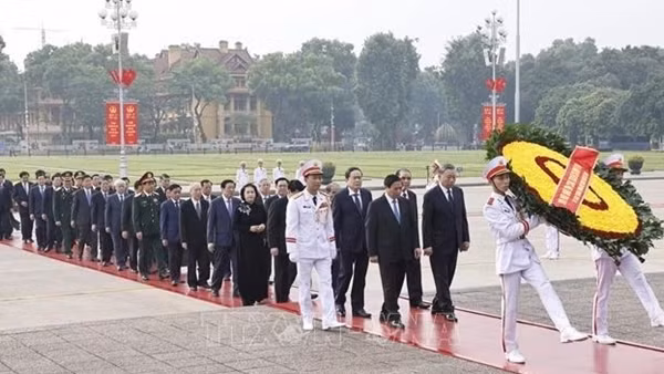 MPS holds special art program in celebration of War Invalids and Martyrs’ Day ảnh 2