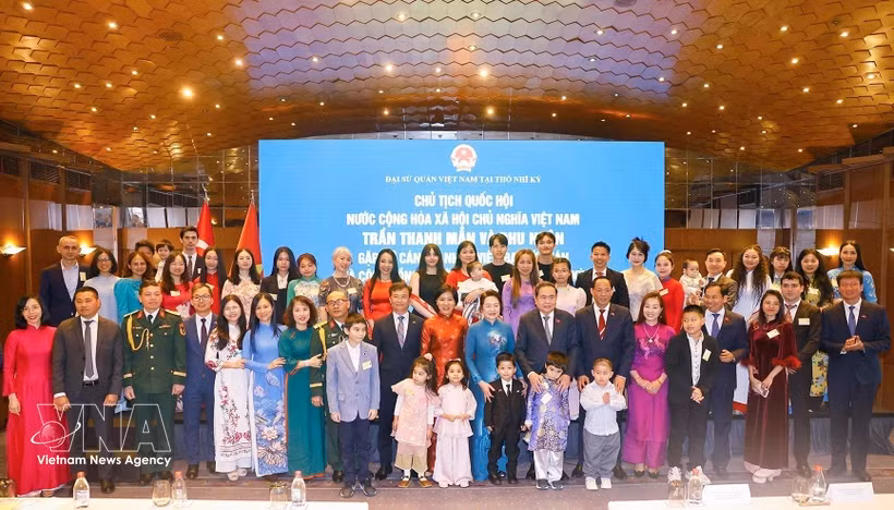 NA Chairman asks Vietnamese in Türkiye to build increasingly strong community -0