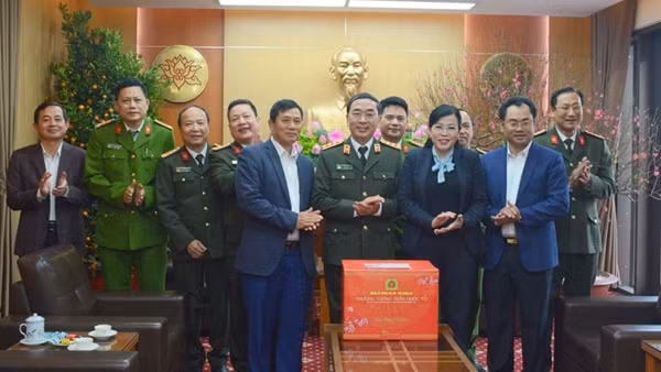 Public Security Central Party Committee works with Thai Nguyen Provincial Party Committee ảnh 5