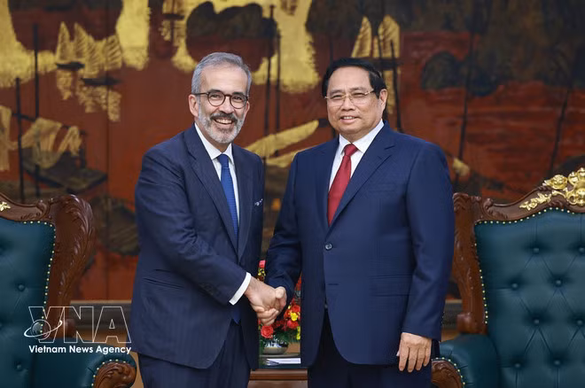 Vietnam wants to further deepen multifaceted ties with Portugal: PM -0