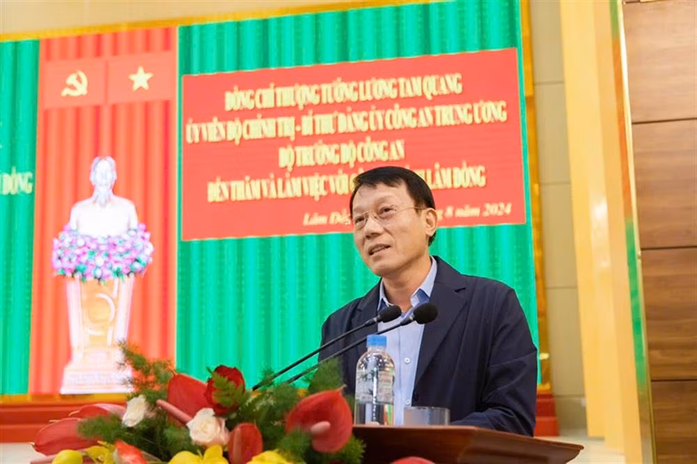 Minister Luong Tam Quang works with Lam Dong Provincial Police Department -0