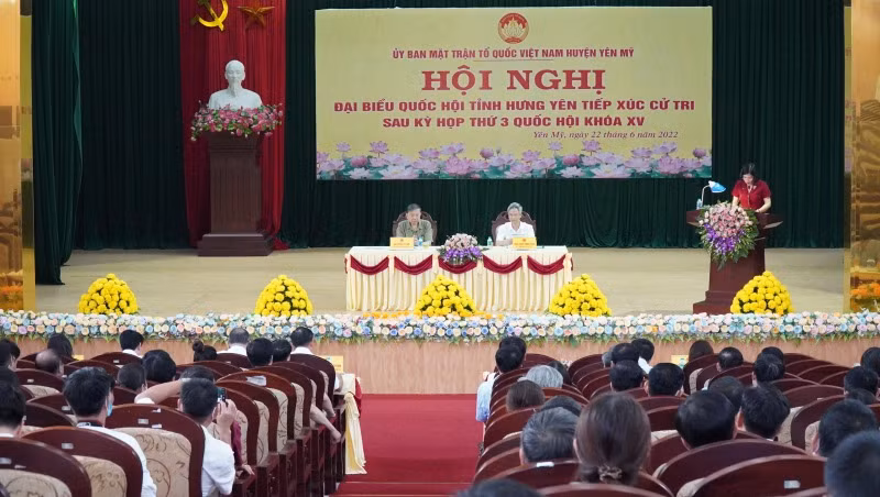 Minister To Lam meets voters in Hung Yen province -0