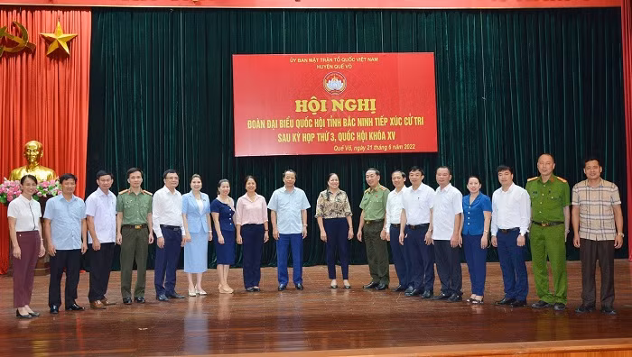 Deputy Minister Tran Quoc To meets with voters in Bac Ninh -0