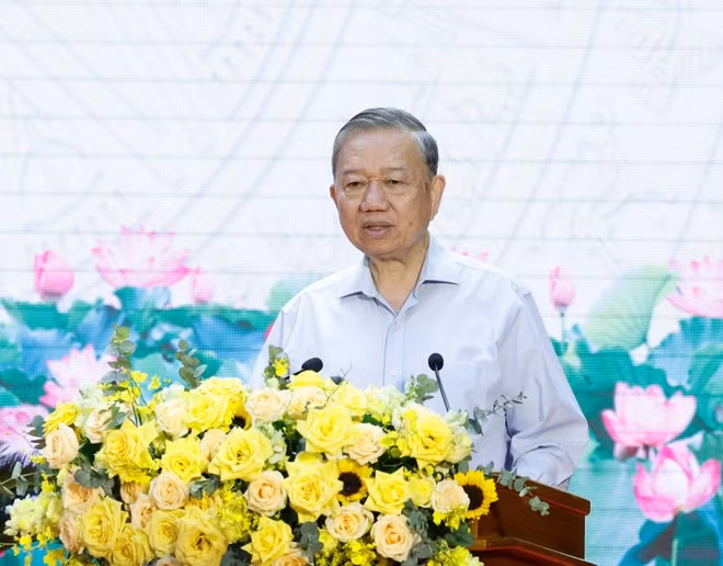 Vietnam Coast Guard must be an elite, streamlined and strong force: Party General Secretary -0