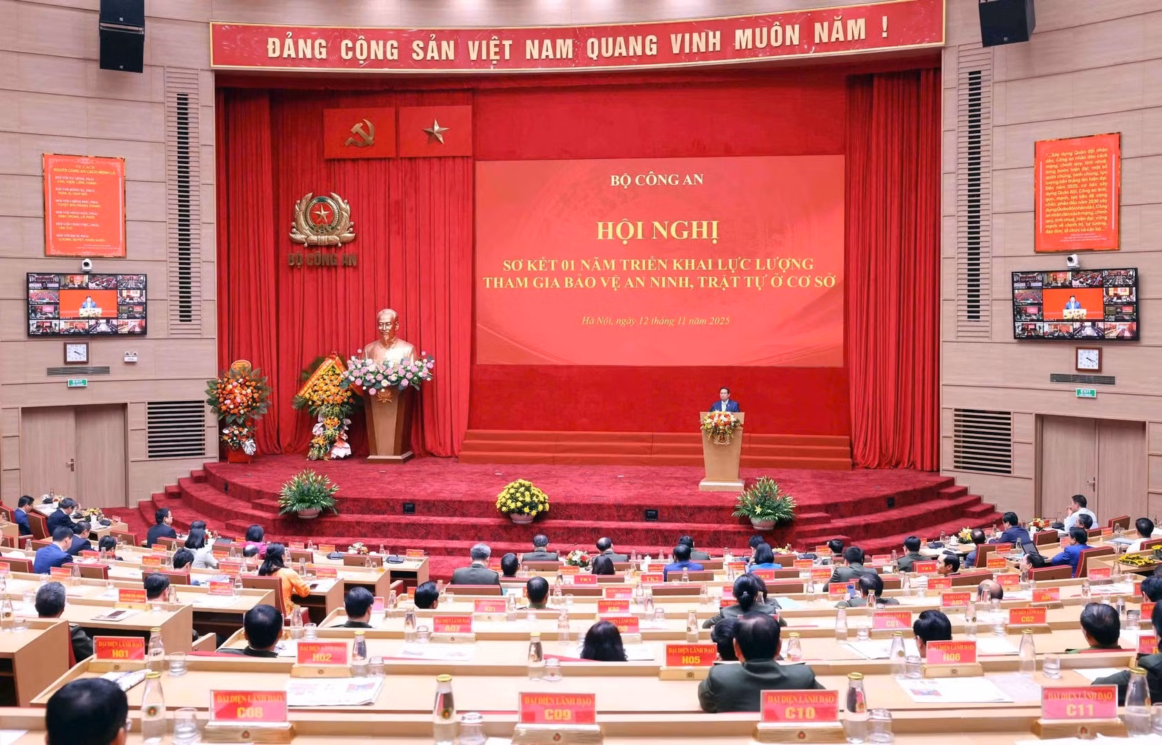 MPS reviews one-year deployment of Grassroots Security and Order Support Force -0