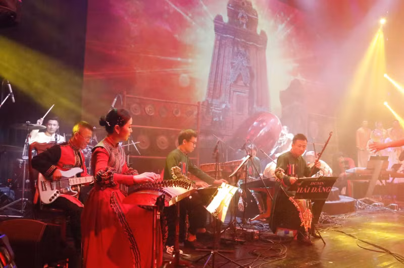 Traditional instrument solo and orchestra contest held -0