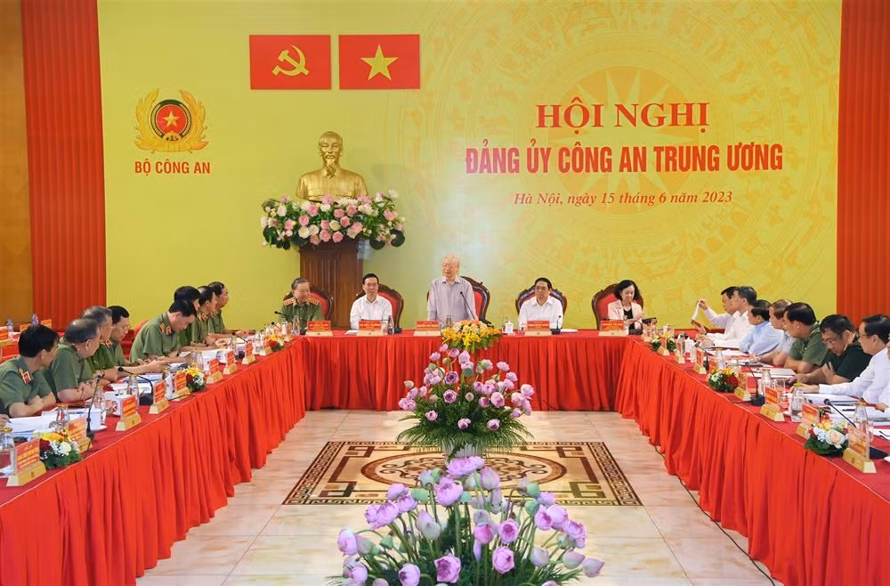 People's Public Security Forces taking lead in implementing Resolution of the 13th Party Congress -0