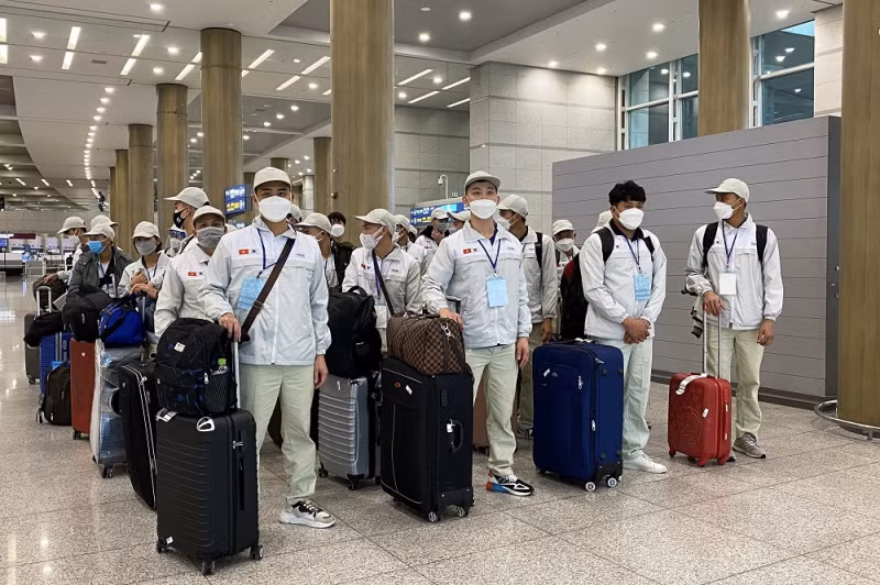 Vietnam sends nearly 60,000 workers abroad in 2023's first 5 months -0