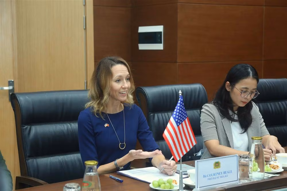 Vietnam, US further promote comprehensive strategic cooperation -1