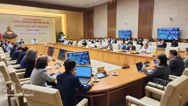 Ho Chi Minh City sets sights on becoming semiconductor hub ảnh 2