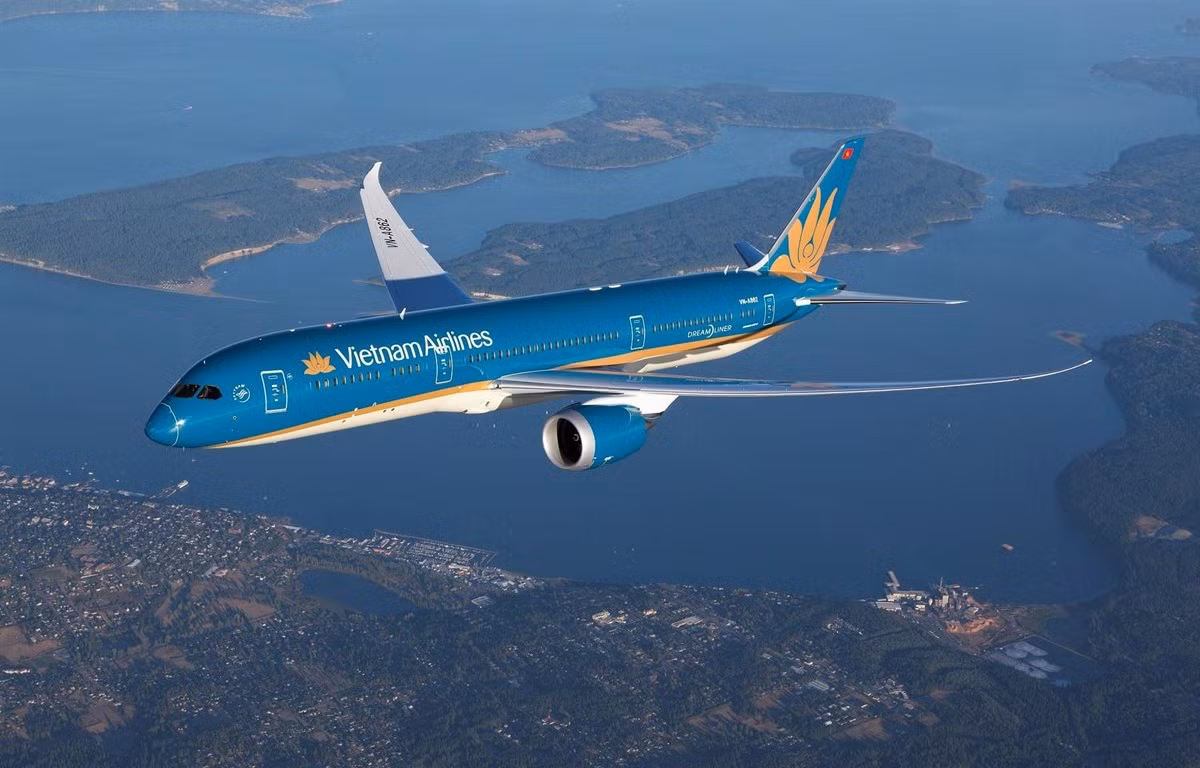 Vietnam restores regular flights to 20 countries, territories -0