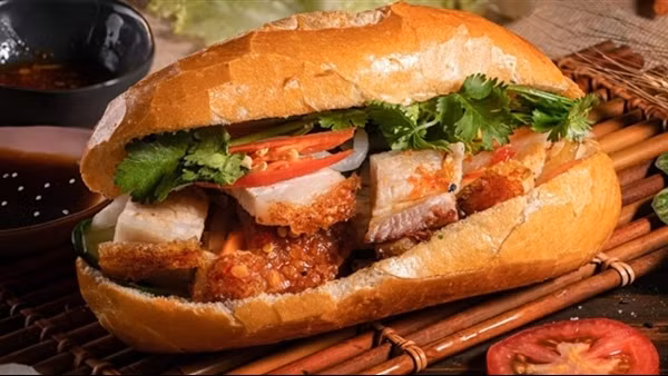 Six Hue delicacies listed among Vietnamese typical dishes ảnh 2