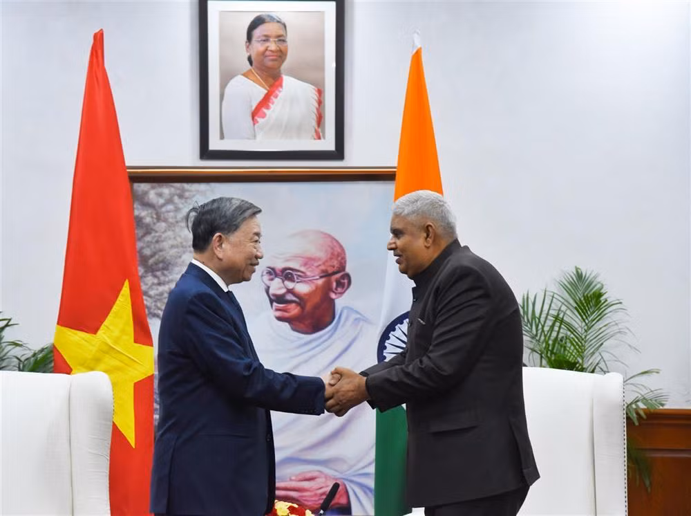 Vietnam, India appreciate each other’s role in international arena -0