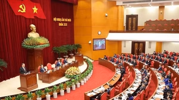 Public Security Central Party Committee briefs outcomes of 13th Party Central Committee's 10th session ảnh 4