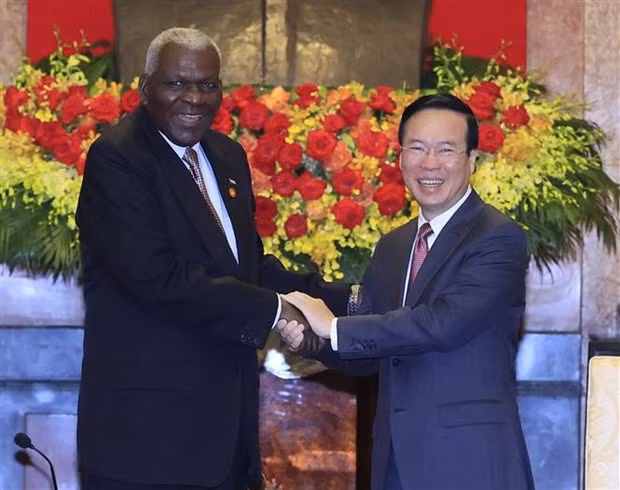 President welcomes leader of National Assembly of People's Power of Cuba -0