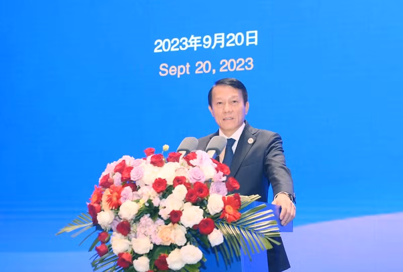 Deputy Minister Luong Tam Quang suggests promoting cooperation at Lianyungang Forum -0
