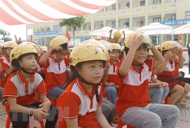 Two million helmets to be presented to first graders in this school year -0
