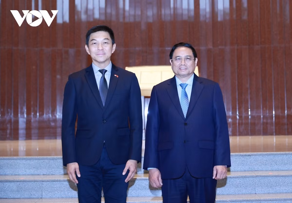 PM Chinh meets Speaker of Singaporean Parliament -0