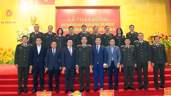 Vietnam Traffic Safety Initiative 2023 launched in HCMC ảnh 3