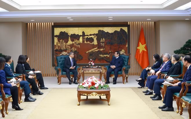 PM pledges deeper bilateral ties in farewell to Philippine Ambassador -0