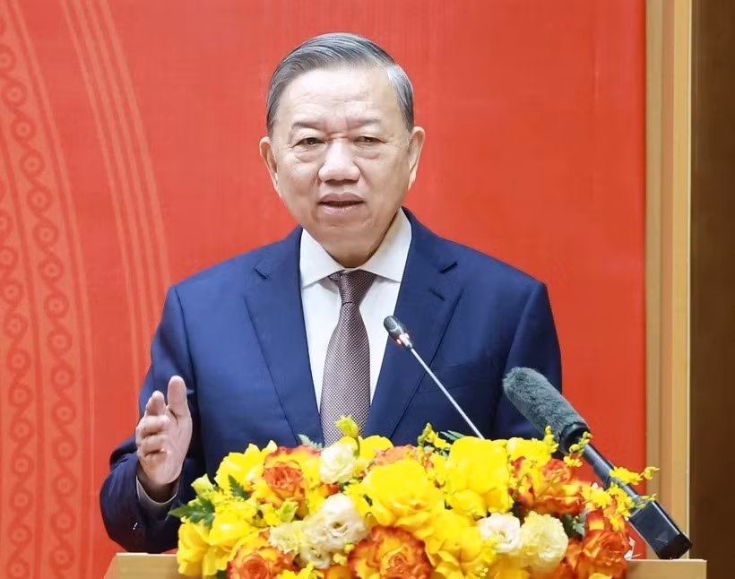 Party leader highlights power of solidarity -0