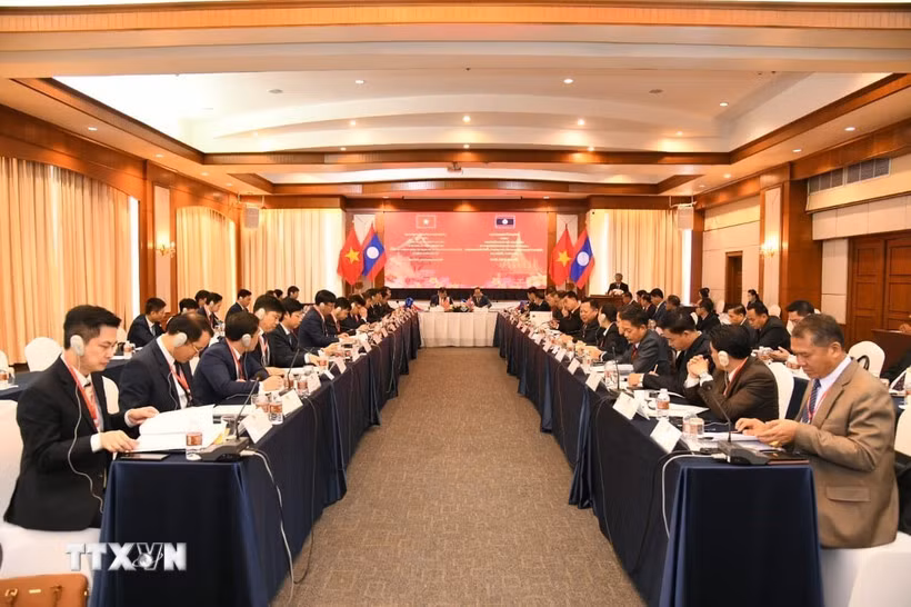 Vietnamese, Lao police strengthen counter-narcotics cooperation -1