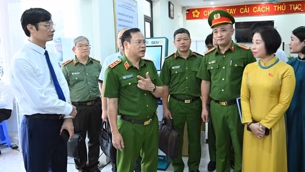 Party Congress of the Counter-Narcotics Police Department for 2025–2030 term officially takes place ảnh 3