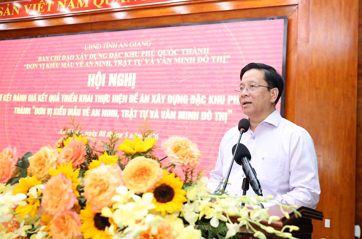Reviewing project to build Phu Quoc Special Administrative Region into model unit of security, order and urban civilization -0
