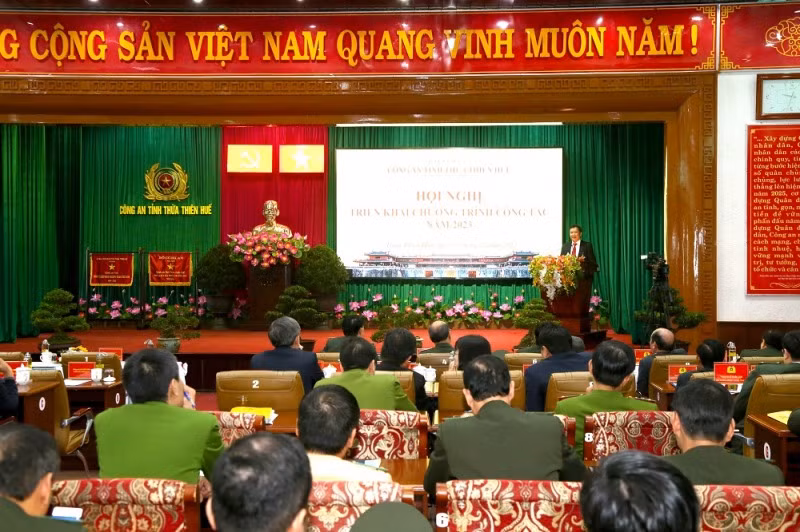 Thua Thien-Hue Provincial Police Department rolls out 2023 work program - 0