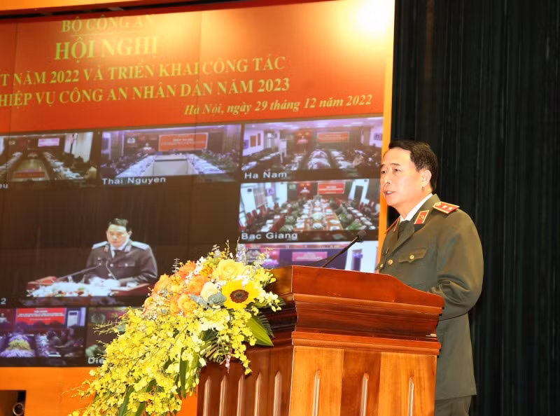 Deputy Minister Le Quoc Hung attends year-end conference of Department of Criminal Records and Archives -0