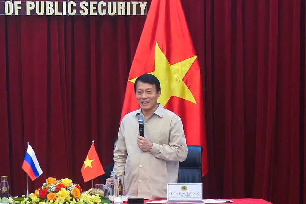 Minister Luong Tam Quang hosts children of Russian Ministry of Internal Affairs’ officials -0