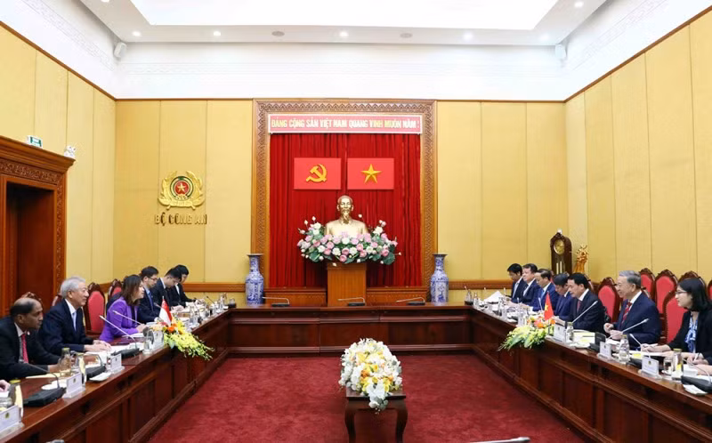 Minister To Lam hosts Singaporean Senior Minister Teo Chee Hean - 2