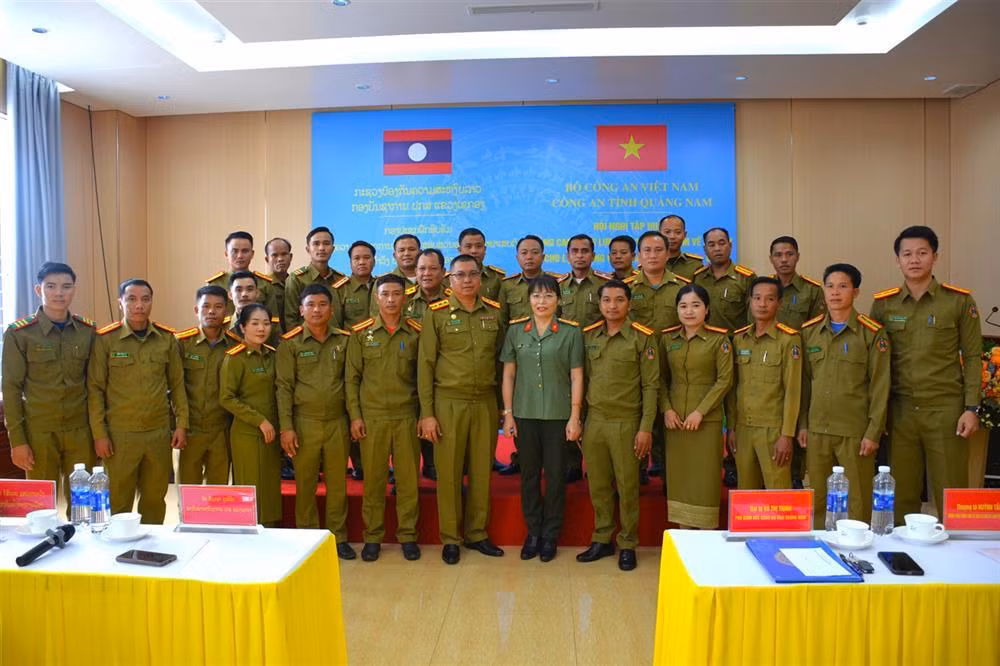 Counter-narcotics training course opened for Lao police -0