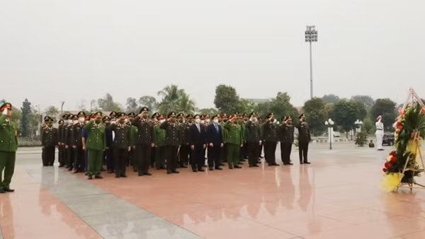 MPS prepare for celebration of 75th anniversary of Uncle Ho’s six teachings ảnh 4