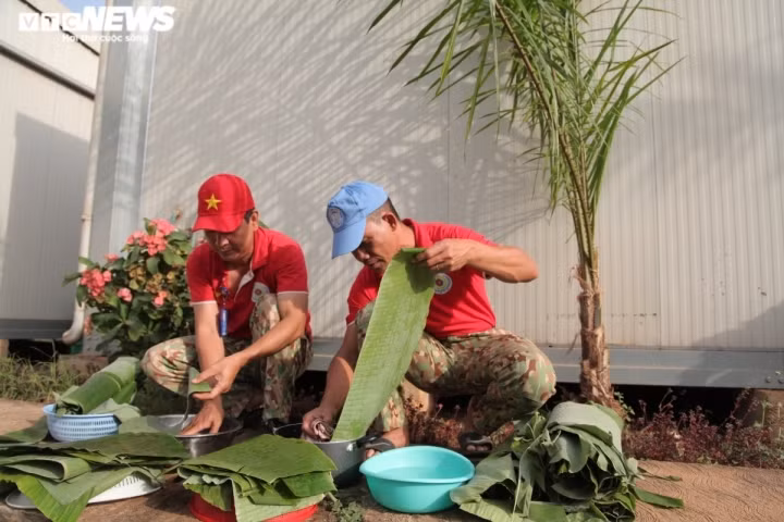 Vietnamese peacekeepers celebrate lunar New Year holiday in South Sudan ảnh 3 But with careful preparations in advance, Vietnamese officers and employees are still determined to carry out traditional activities to celebrate Tet.