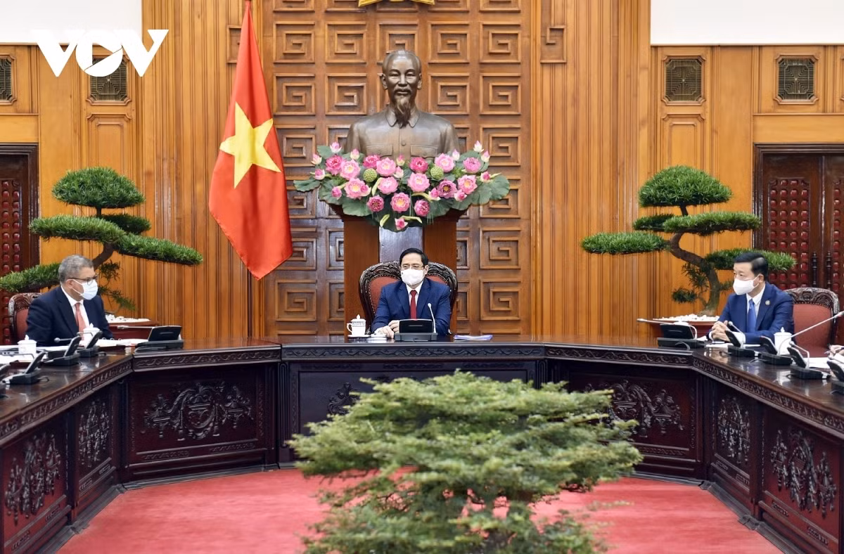 Receiving COP26 President Alok Sharma, PM Chinha says Vietnam is willing to make a practical contribution to the sucess of the upcoming COP26 conference this November.