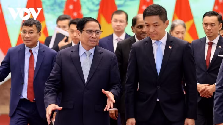 &nbsp;Prime Minister Pham Minh Chinh has emphasized that Singapore has always been one of Vietnam's leading partners in the region.