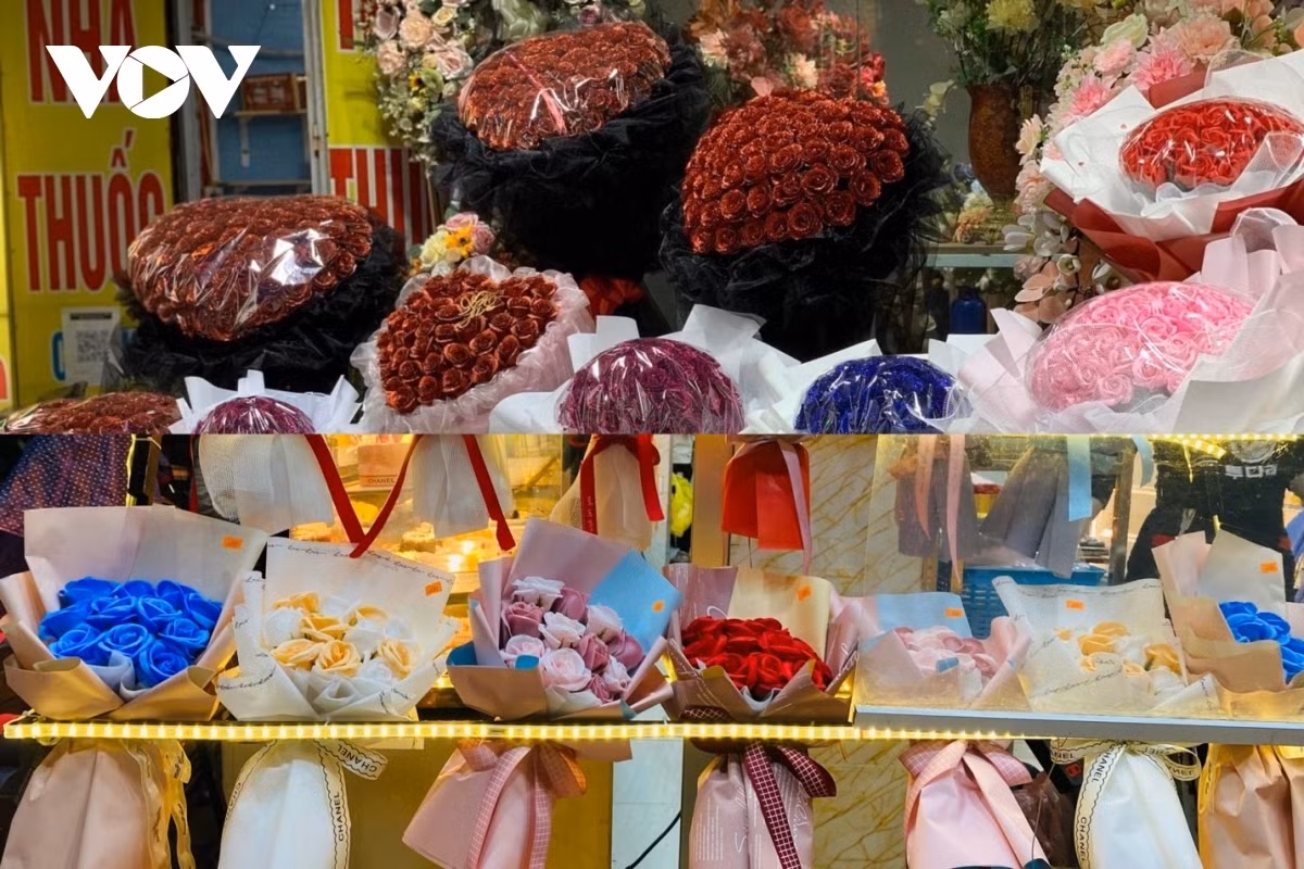Flowers are the most popular gift buyers would like to present to their loved ones on Valentine’s Day.