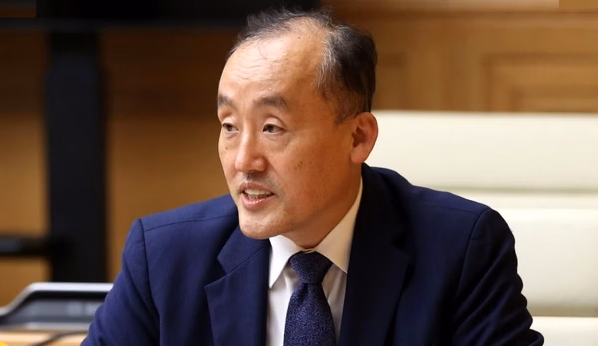 WHO hails vaccine diplomacy policy as Vietnamese success story ảnh 1 Kidong Park, Representative of WHO Vietnam, hails Vietnam's vaccine diplomacy as a success story.