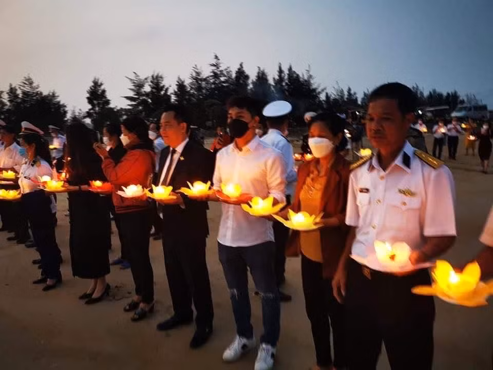 Sixty-four Vietnamese naval soldiers sacrificed their lives in an unequal battle to safeguard the country’s sovereignty at sea.