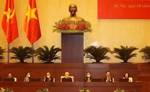 National conference looks into Party building, rectification ảnh 1 The Politburo on December 9 held a national conference on the implementation of the Party Central Committee's conclusion and regulation on Party building and rectification. (Photo: VNA)