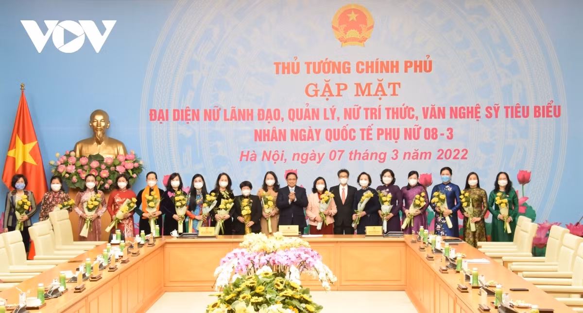 Women's great contributions to national development and international integration praised ảnh 1