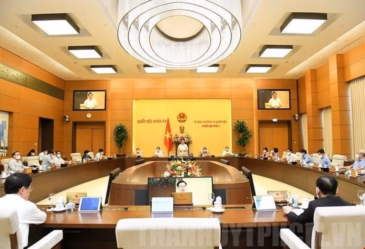NA Standing Committee convenes fifth session in Hanoi ảnh 1