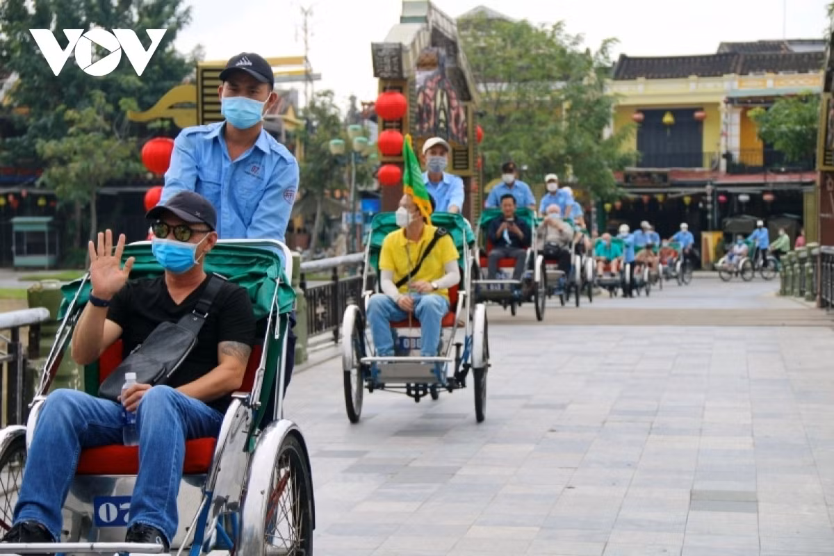 easing visa policy key to boosting international tourist numbers picture 1